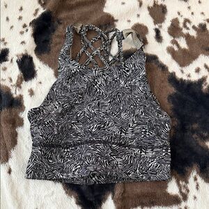 Lululemon sports bra